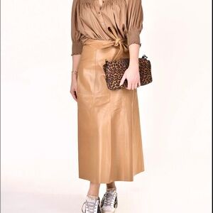 HP🎉 NWT Worthington Tan Leather Skirt